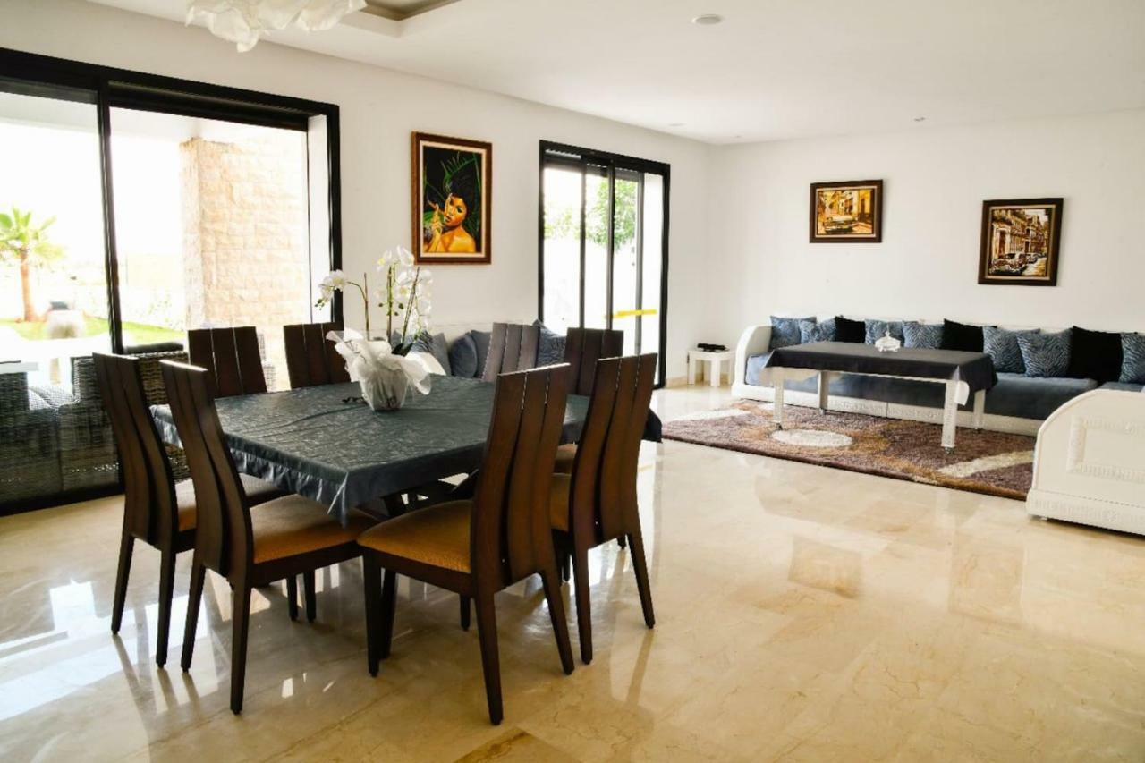 Superbe Villa Avec Piscine Plages Des Nations 拉巴特 外观 照片