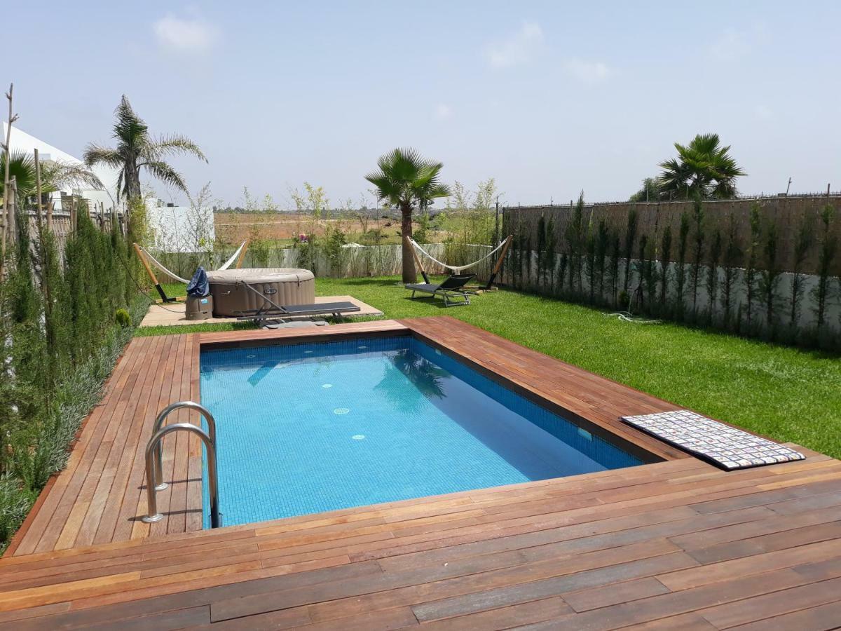 Superbe Villa Avec Piscine Plages Des Nations 拉巴特 外观 照片